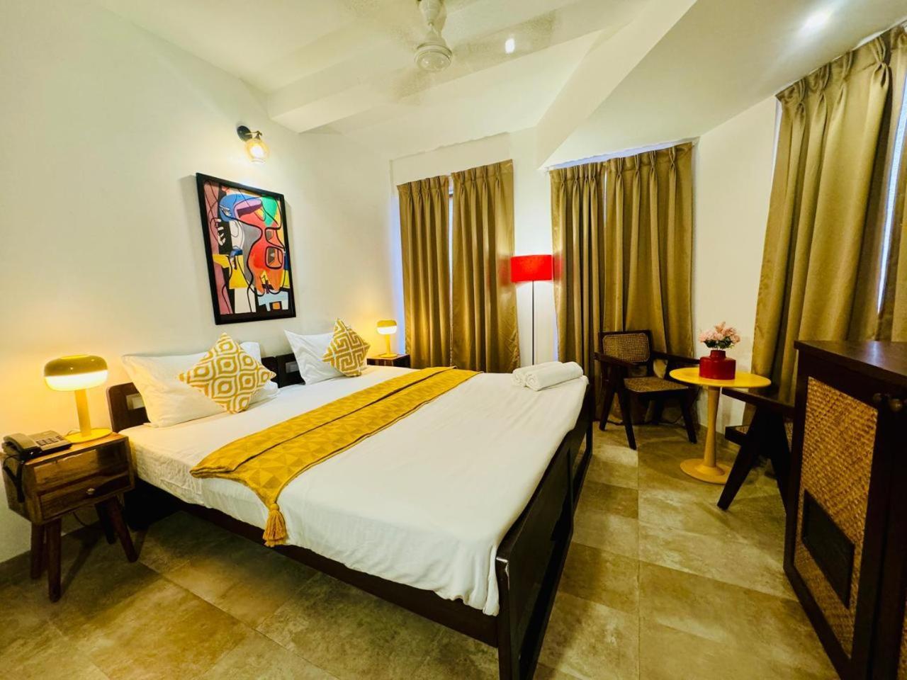 HALF Hotel, Calangute Buitenkant foto