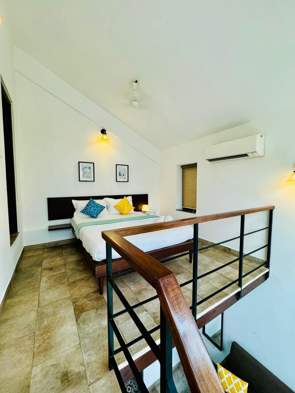 HALF Hotel, Calangute Buitenkant foto